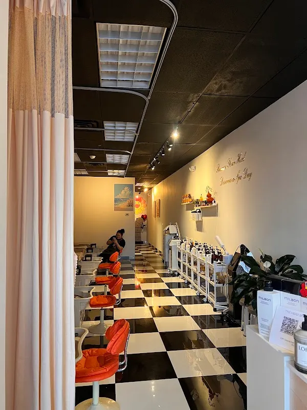 THE HEAD SPACE SCALP SPA
