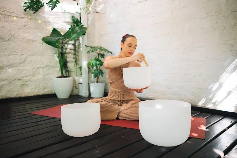 Sala 707 | Yoga & Bienestar en Santiago — Estudio Boutique