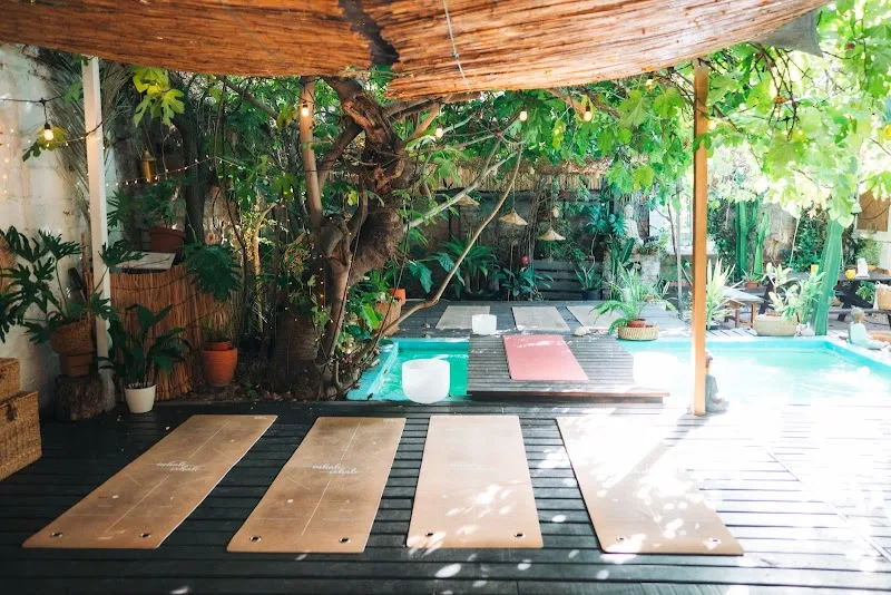 Sala 707 | Yoga & Bienestar en Santiago — Estudio Boutique