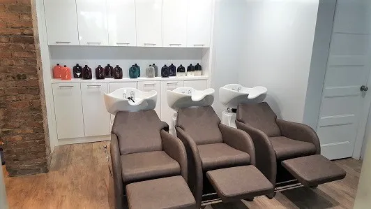 Salon Topaz Inc