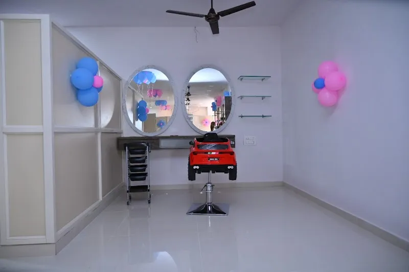 Divya Beauty Parlour