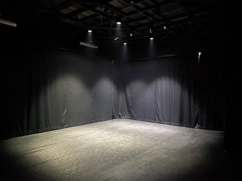 Vibin' Dance Studio