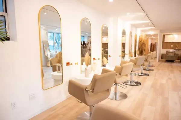 Palms Salon