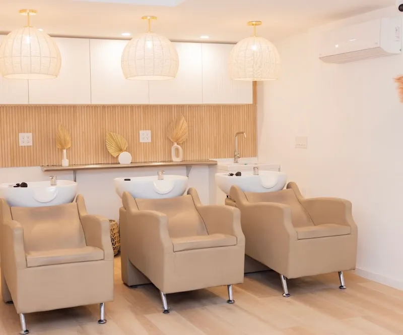 Palms Salon