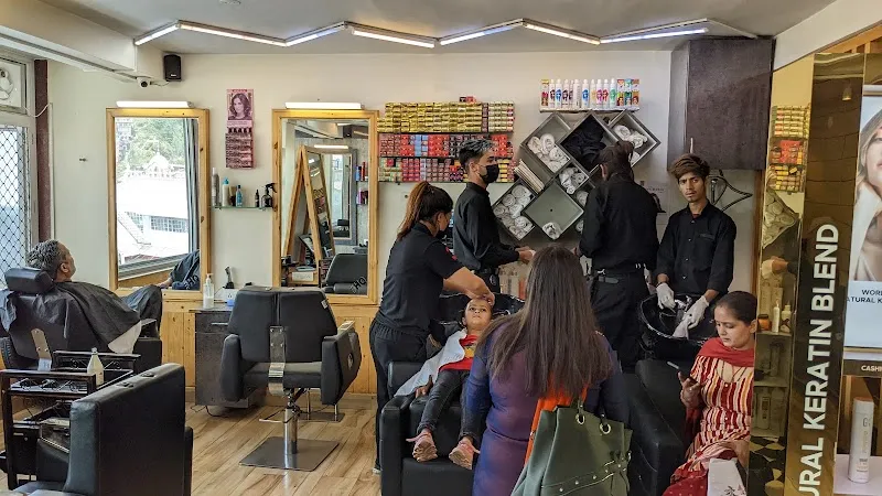 HeadQuarters Hair and beauty studio