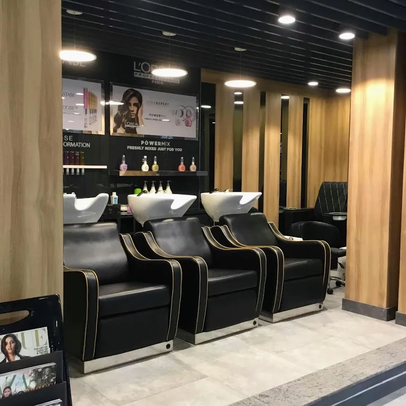 Looks Salon - Unisex Salon | Beauty and Hair Salon
