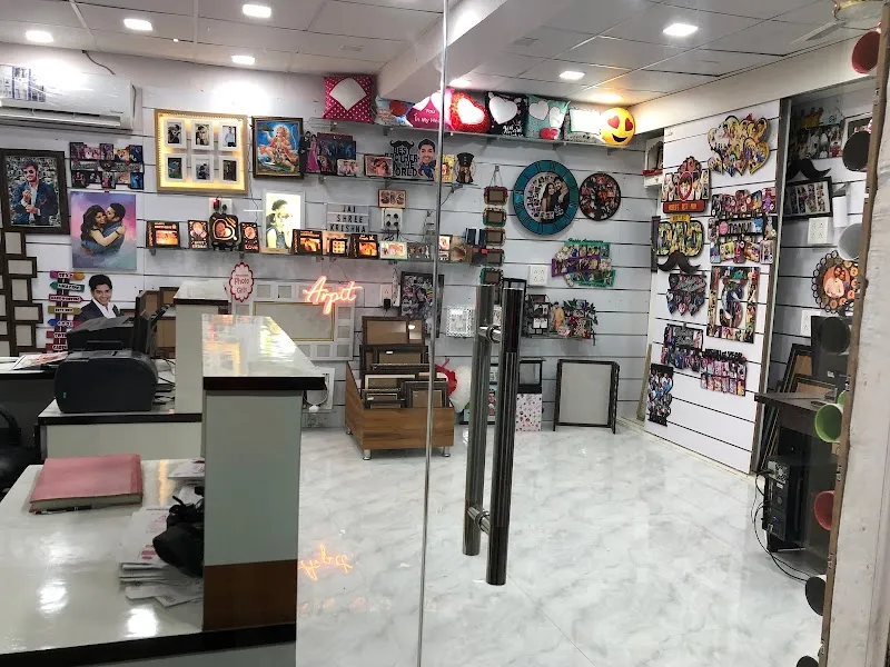 STUDIO SAHARA - Personalized Gift Shop & Photo Studio