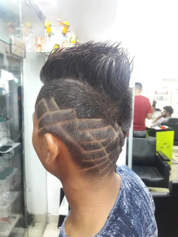 HQ Professional Unisex Salon