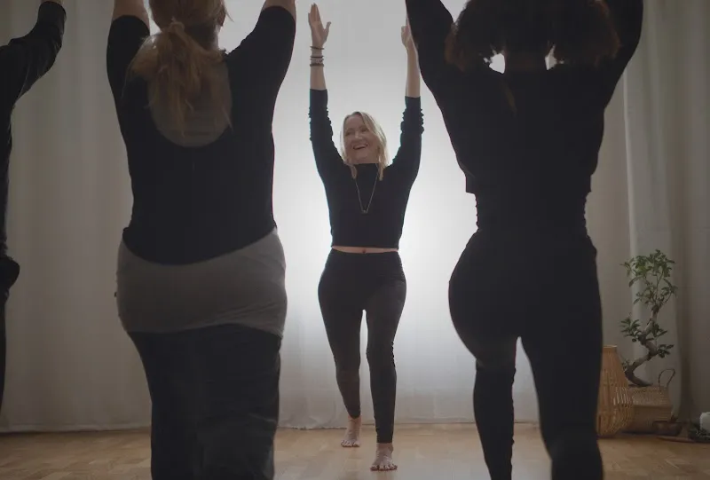 Tiny tree yoga