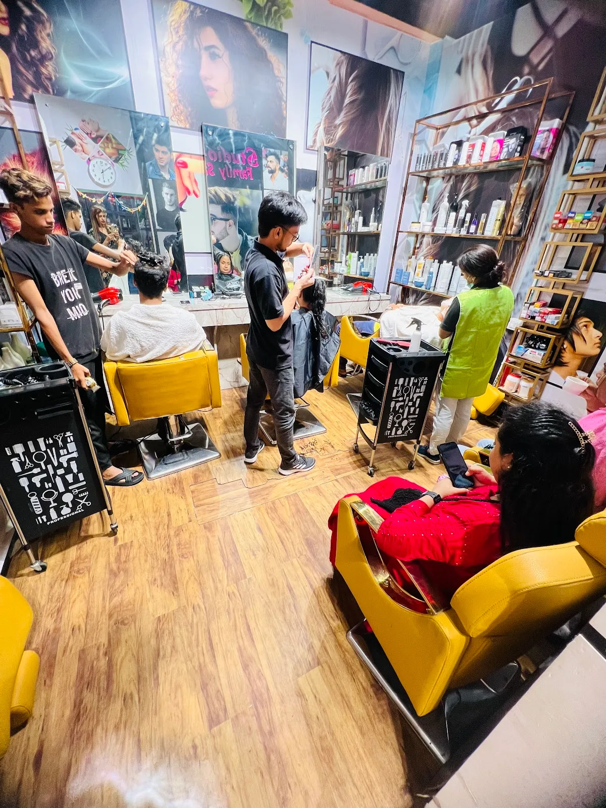 Studio-14 Family Salon