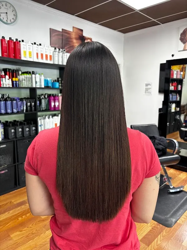 The Salon by Kelly