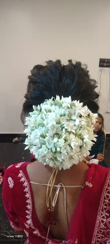 Kamesh makeup studio