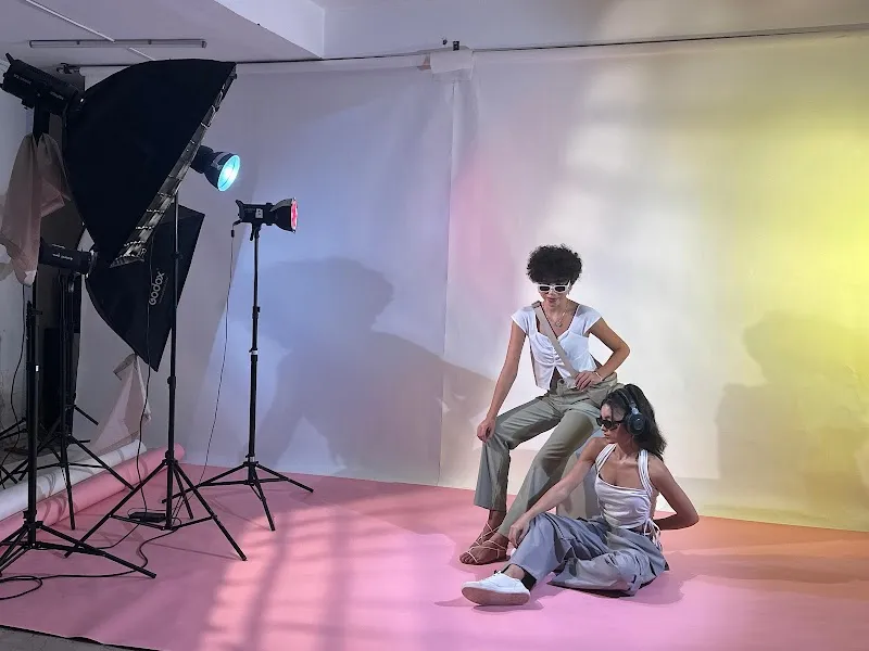 A1 Photography Studio on Rent