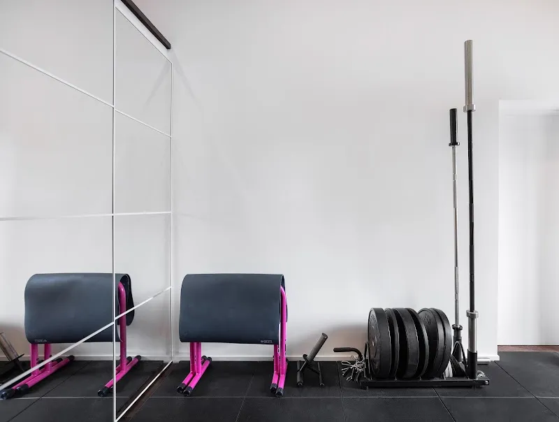 Flow: Gym, Pilates & Thai Massage