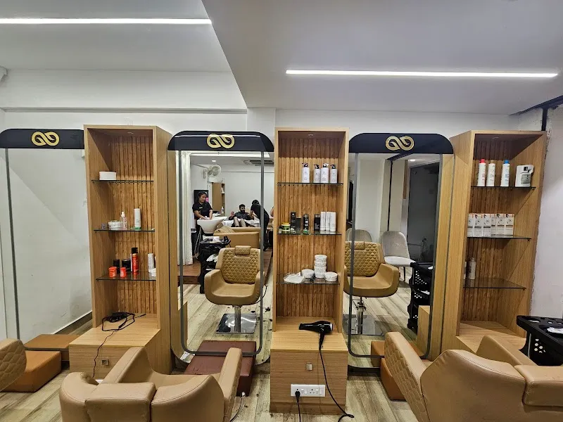 The Roots Salon & Spa Vazhuthacaud - Premium Beauty Salon | Luxury Salon in Vazhuthacaud