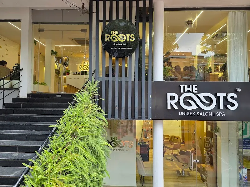 The Roots Salon & Spa Vazhuthacaud - Premium Beauty Salon | Luxury Salon in Vazhuthacaud