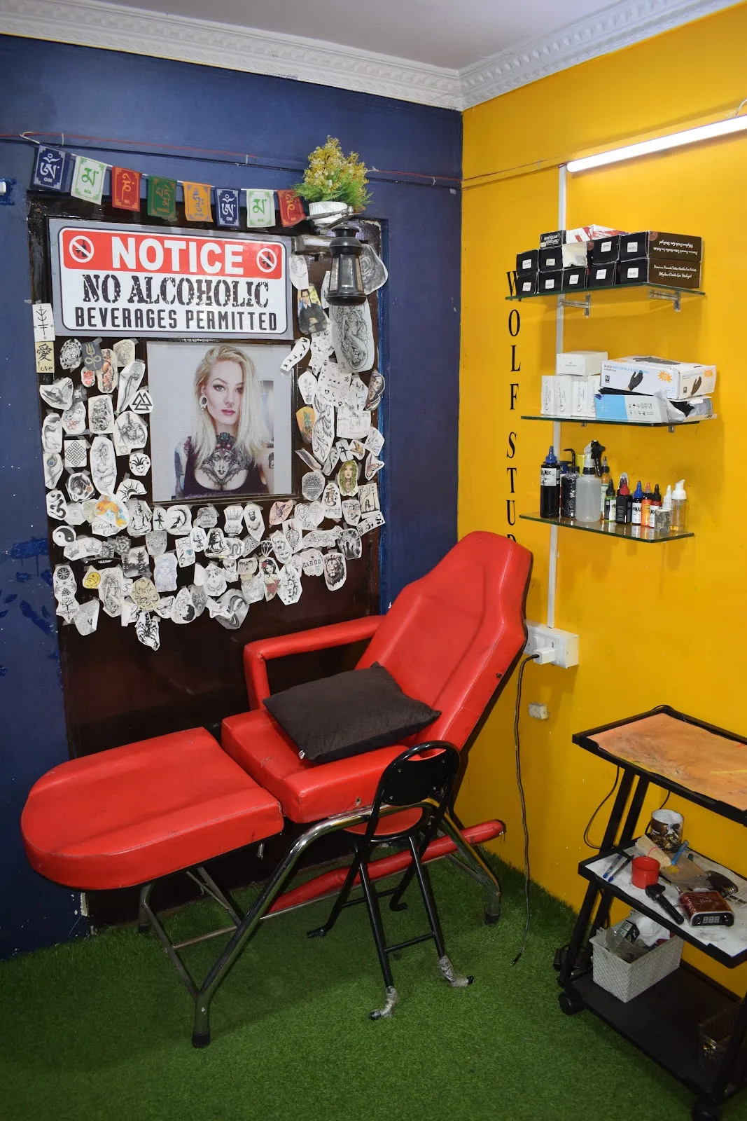 Wolf Tattoo & Piercing Studio (Permanent )