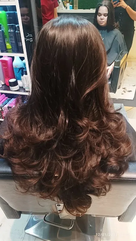 Cut & Care unisex salon academy