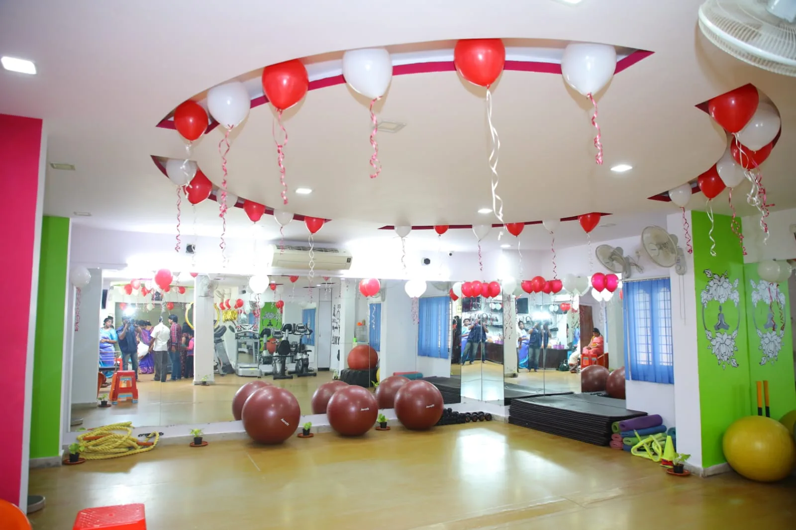 Savitha's Fitness Studio ( Zumba, Aerobics, Cardio, Yoga & Gym)