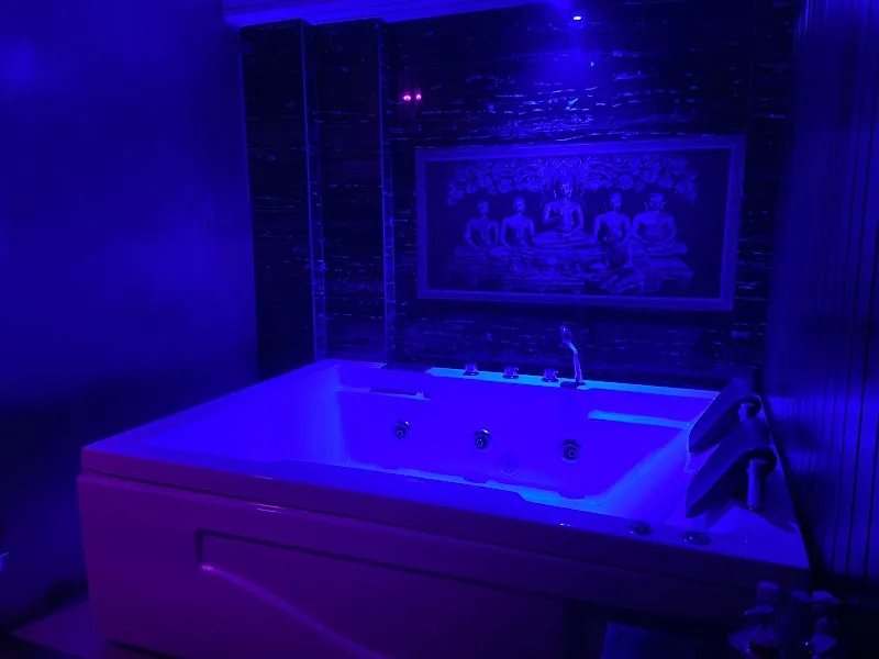 EVE Rose Spa - Massage Spa in Manpada Thane - Spa in Manpada Thane