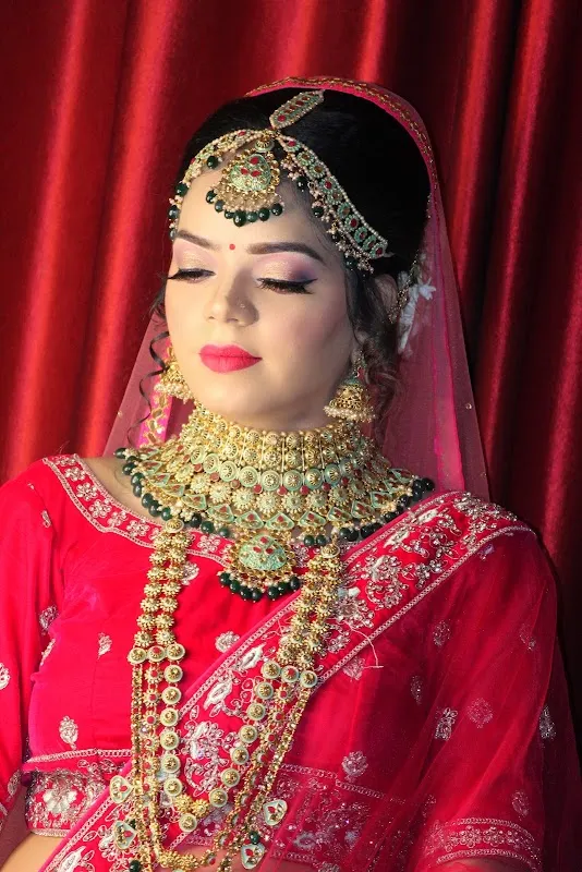 Shakir's Unisex Salon & Academy
