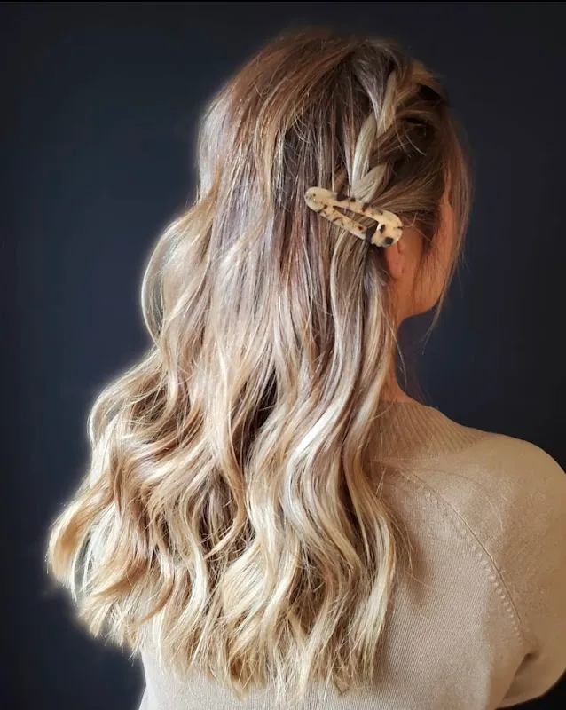 417 Social Hair Haus