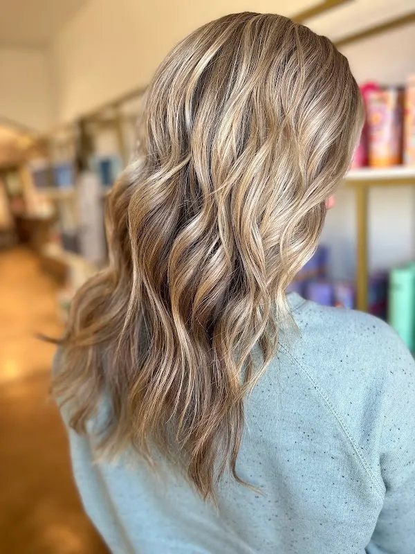 417 Social Hair Haus