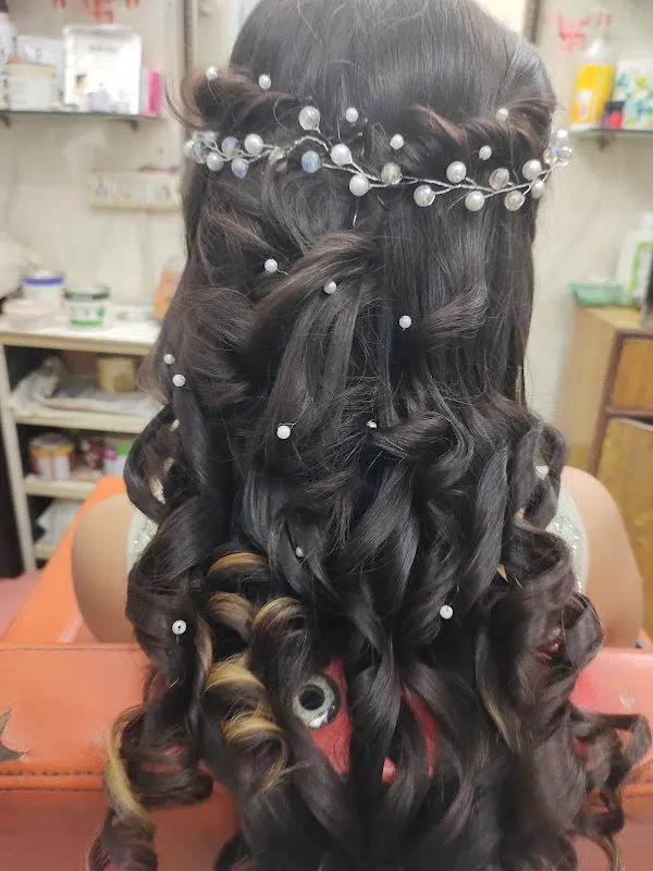 Shagun Beauty Parlour