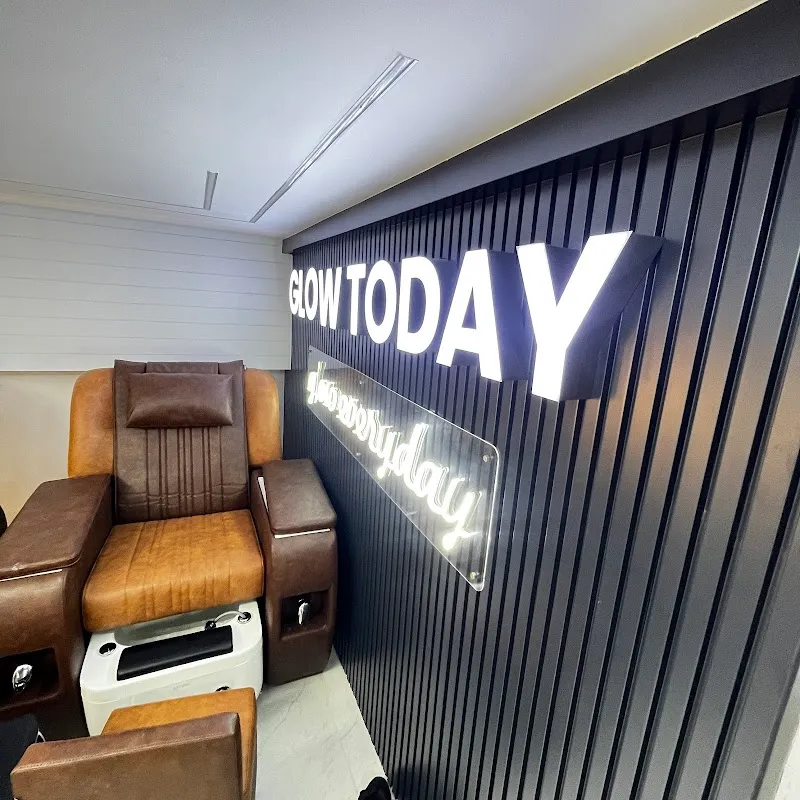 A PLUS Salon