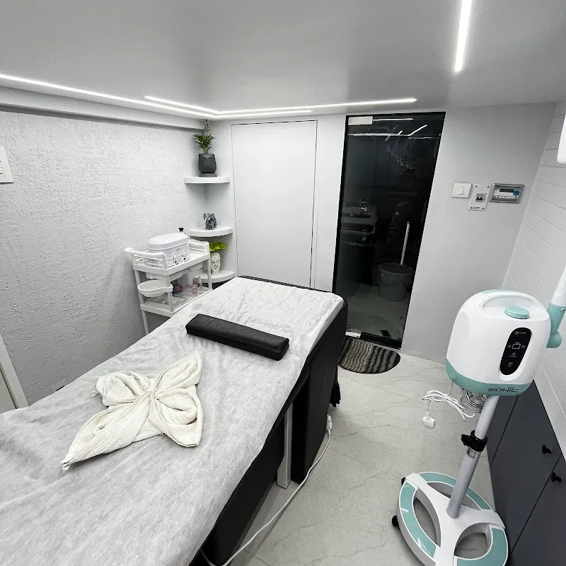 A PLUS Salon