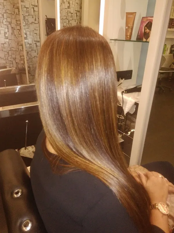 Bounce & beauty family salon by ahmad