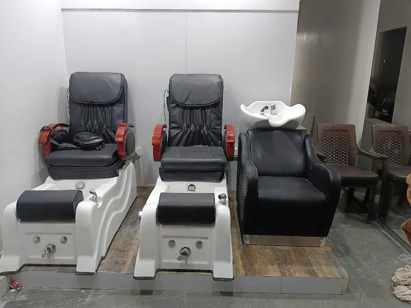 Bounce & beauty family salon by ahmad