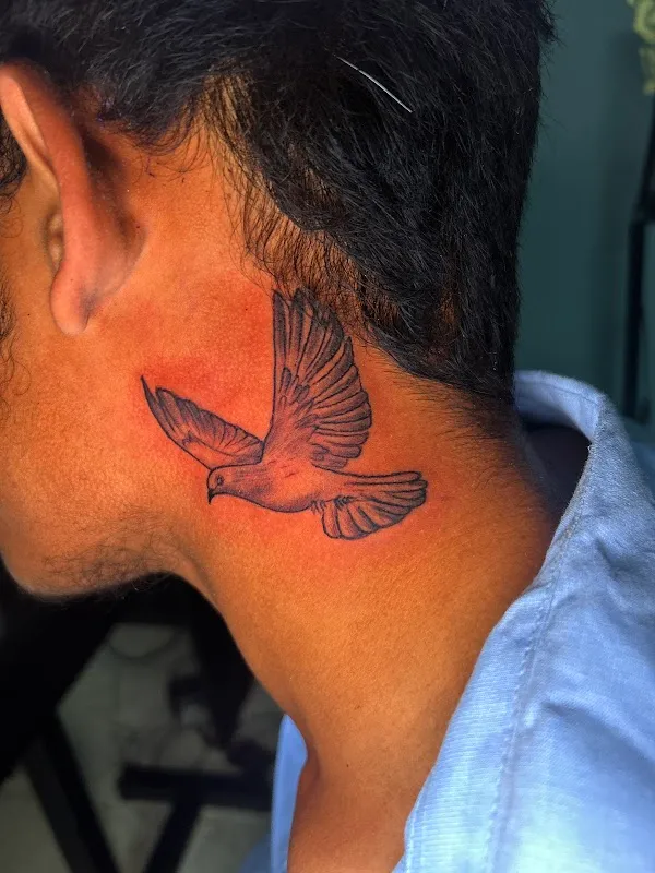 Alien tattoo studio