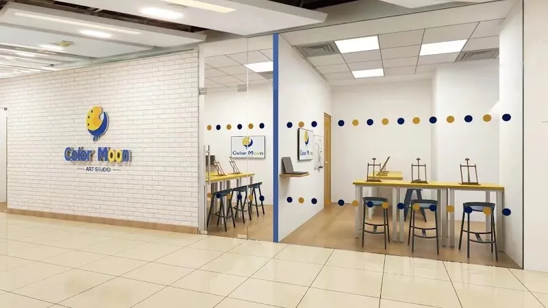 Colormoon - Art Studio (The Central)
