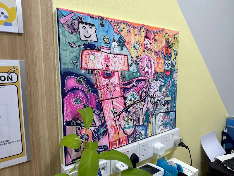 Colormoon - Art Studio (The Central)