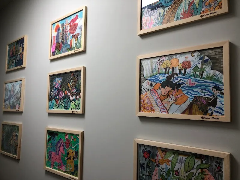 Colormoon - Art Studio (The Central)