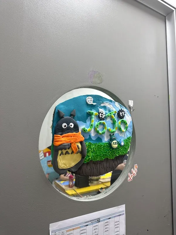 Colormoon - Art Studio (The Central)