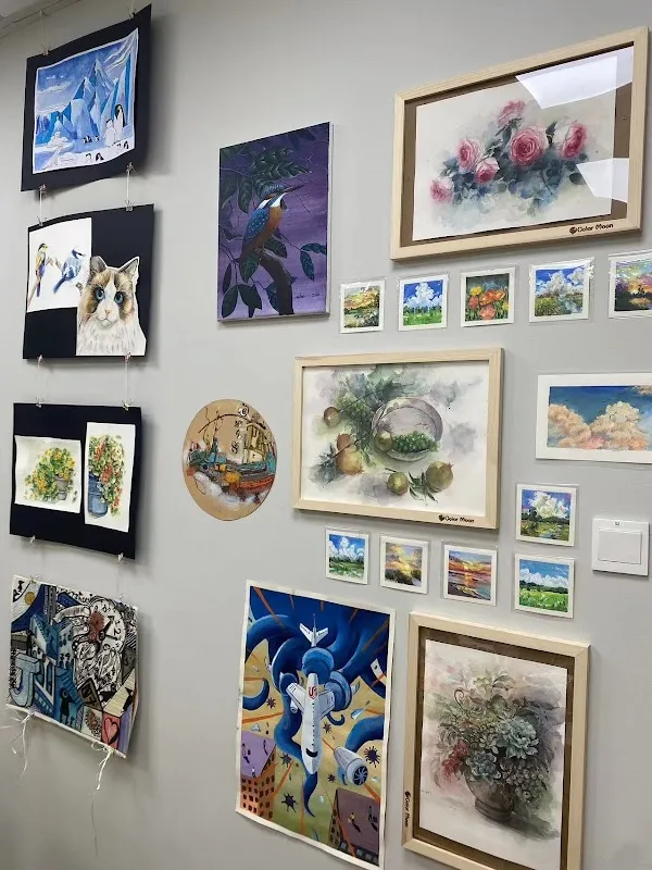 Colormoon - Art Studio (The Central)