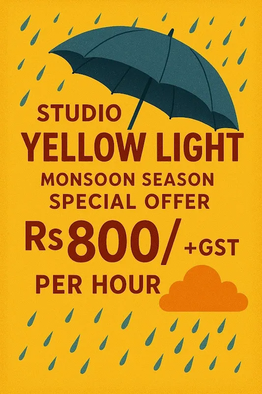 STUDIO YELLOW LIGHT
