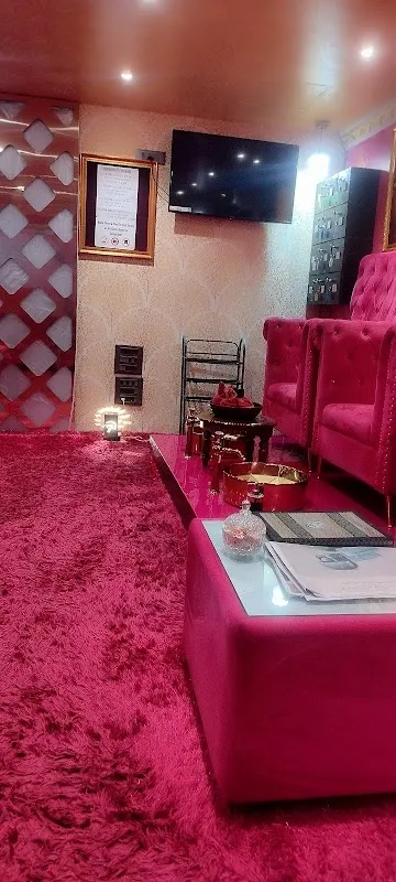 Rian Thai Spa New BEL Rd