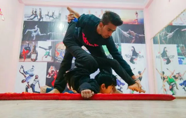 Amit&Mukesh Dance Academy .