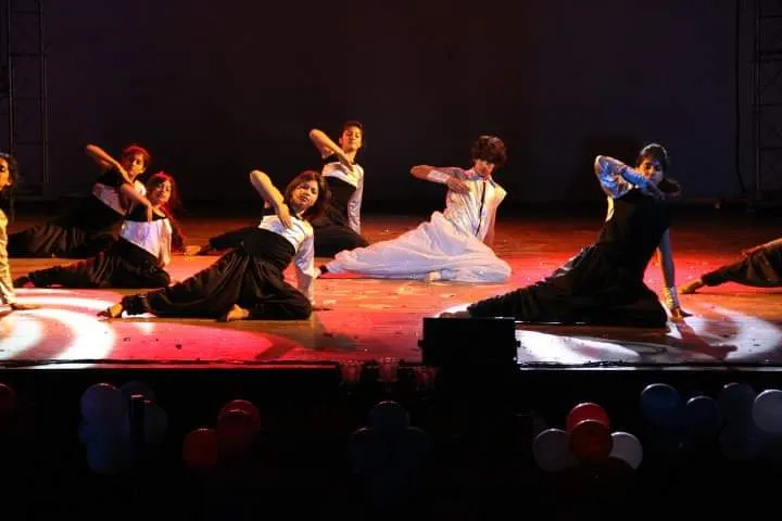 Ecstatic Moves