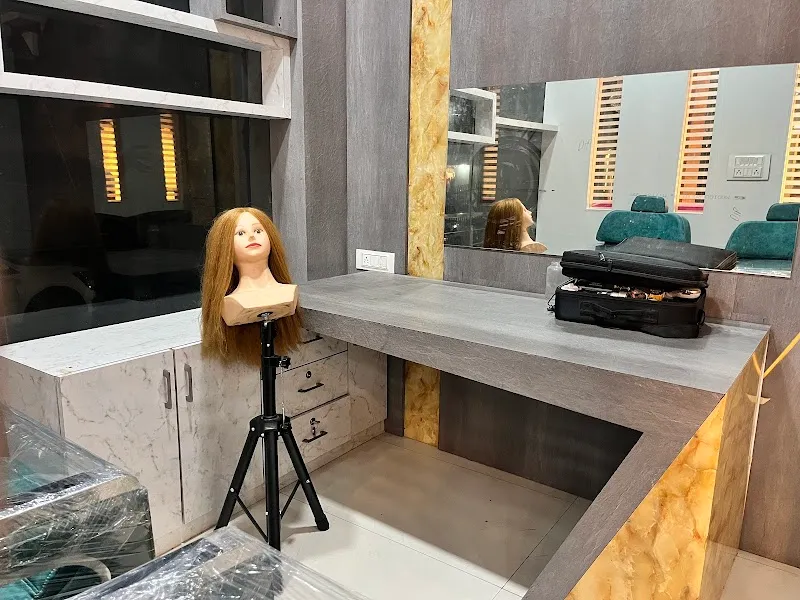 Glames Studio
