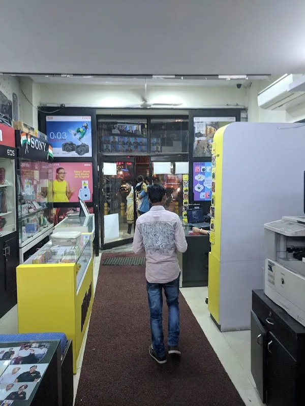 VIJAY STUDIO & COLOR LAB