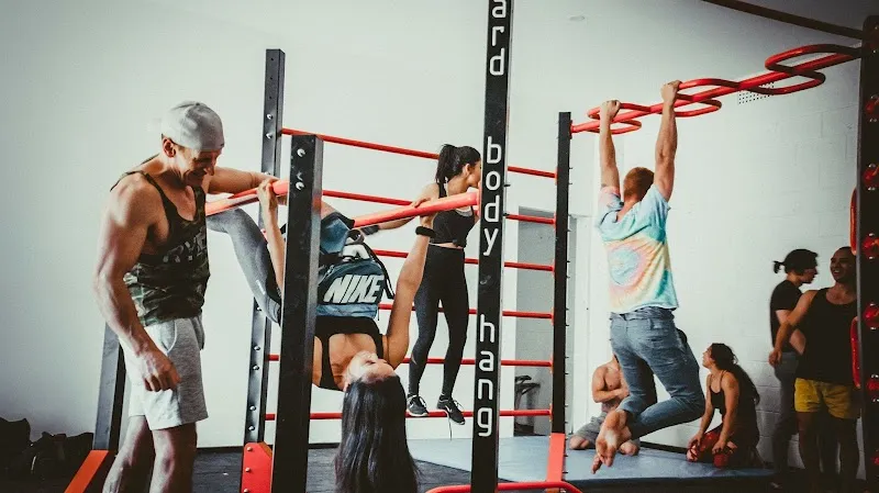 HANG FIT STREET WORKOUT STUDIO