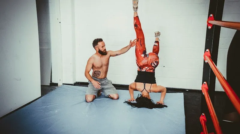 HANG FIT STREET WORKOUT STUDIO