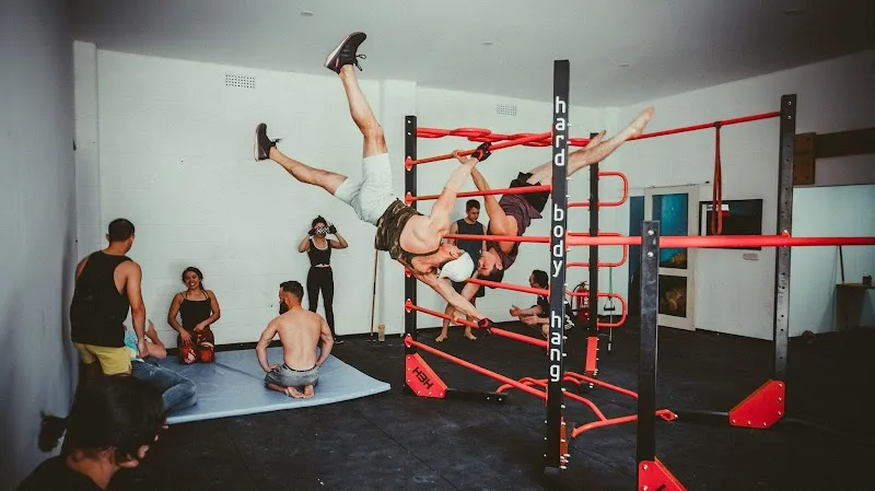 HANG FIT STREET WORKOUT STUDIO