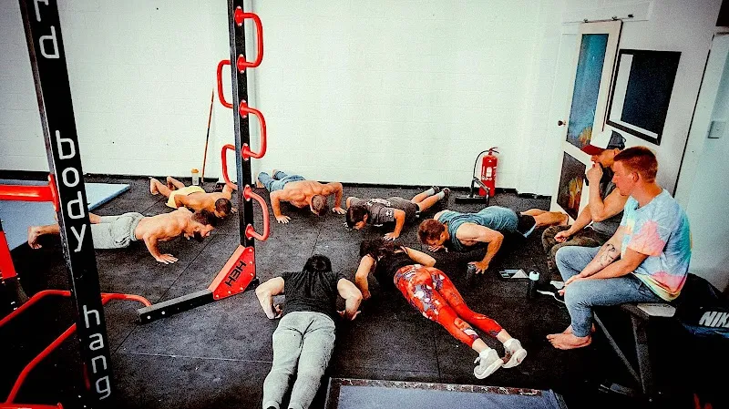 HANG FIT STREET WORKOUT STUDIO