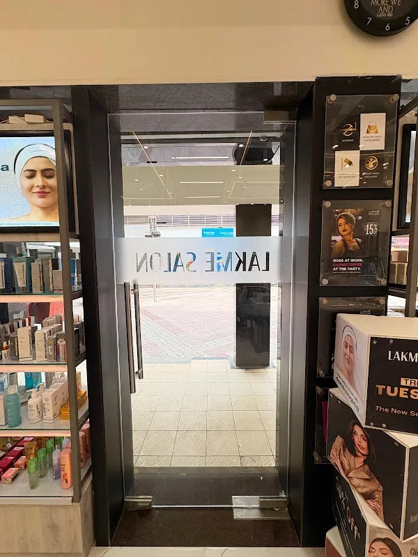 Lakme Salon For Him and Her in Vasant Vihar,Delhi