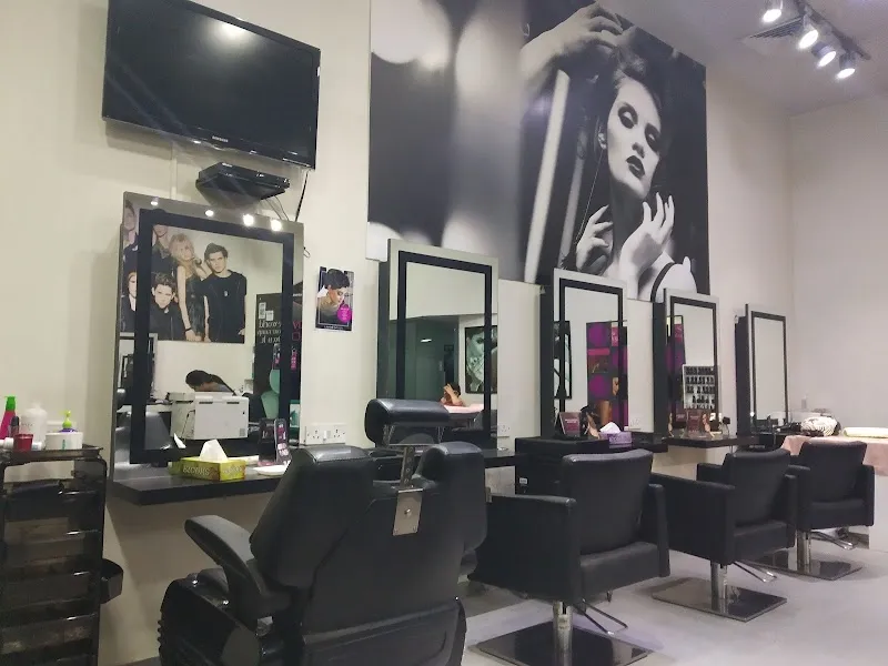 Lakme Salon For Him and Her in Vasant Vihar,Delhi